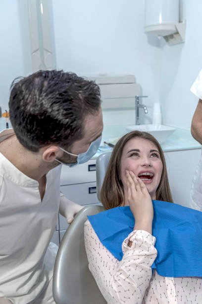 Tustin, CA Emergency Dentist Pros